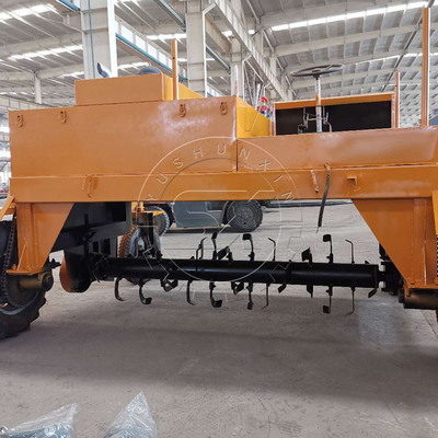 Professionelle Fermentation Hühnerdünger Automatischer Kompost Turner Düngermischmaschine