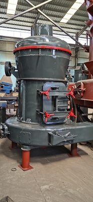 2400 kg Gewicht Kalksteinerz Raymond Mühle Schleifmaschine für die Düngemittelherstellung